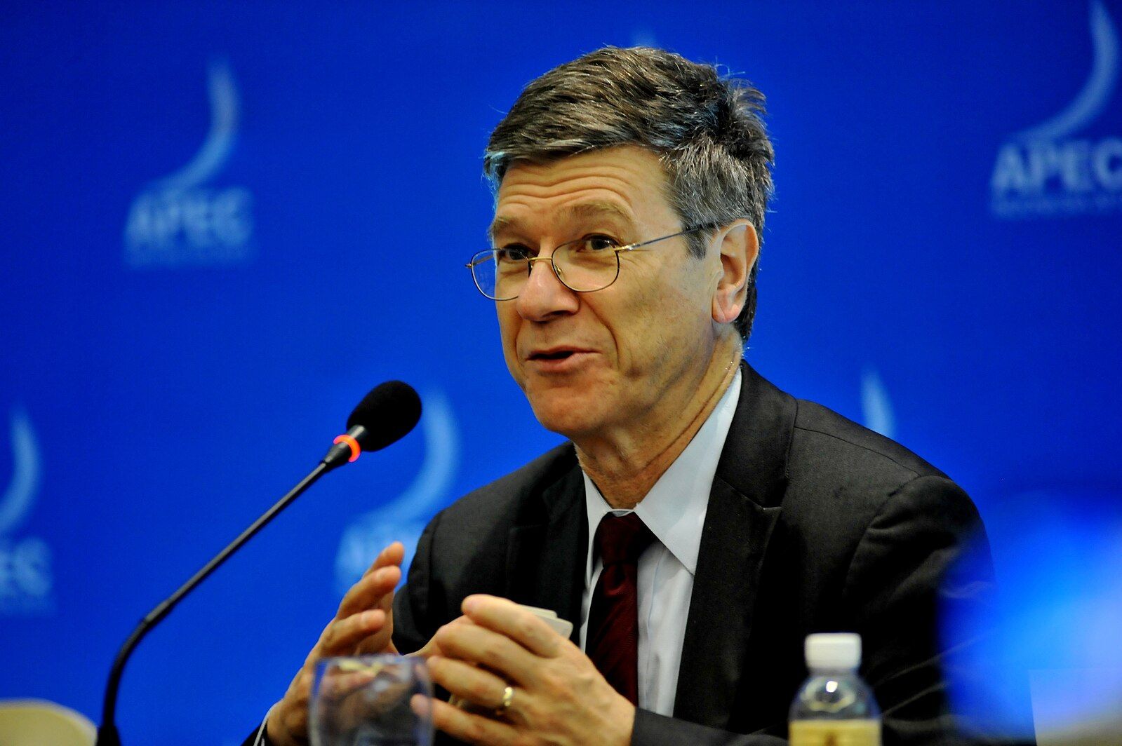 Jeffrey Sachs Urges Canada To Push For Peace In Ukraine